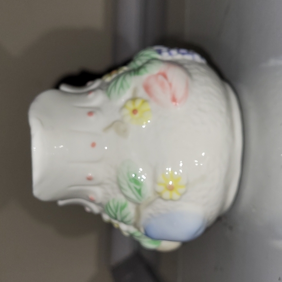 Vintage Porcelain Sugar and Creamer Set - Picture 12 of 15